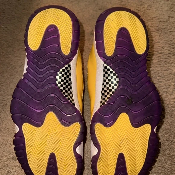 Like New Custom Yellow and Purple 11s  Size 10 - Picture 5 of 6